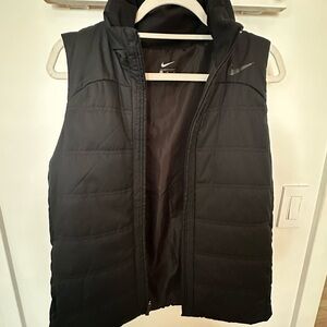 Nike womens Black Puffer Vest (medium)